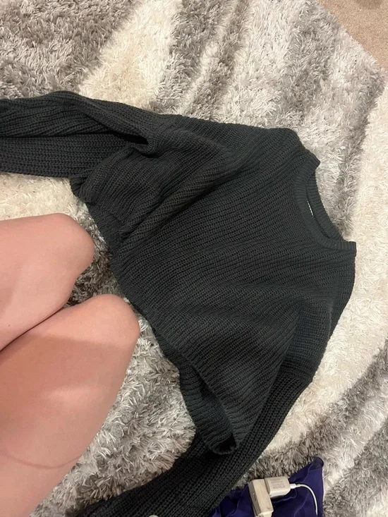 clothes - Picture 13 of 15